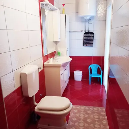 Maslina アパート ストン